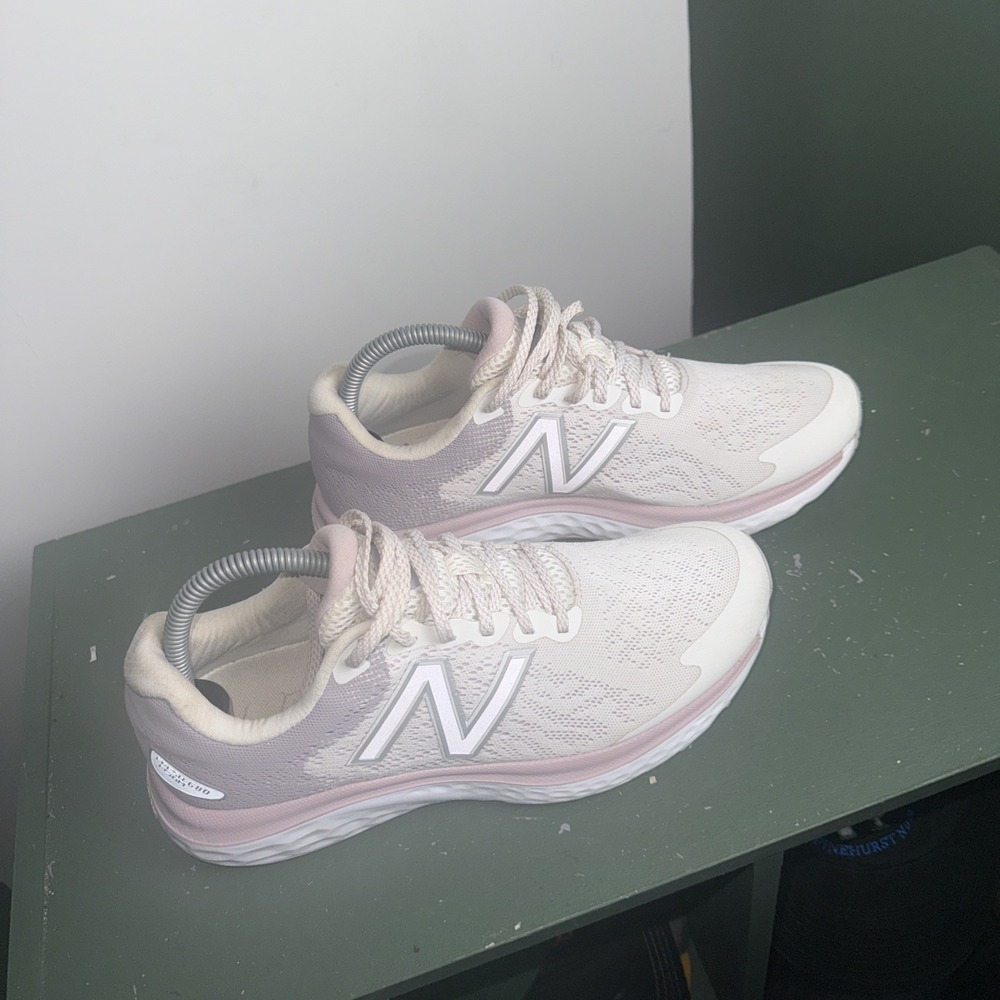 New Balance 680 V7 Womens Running Shoes (8.5B Standard) (W680RP7)